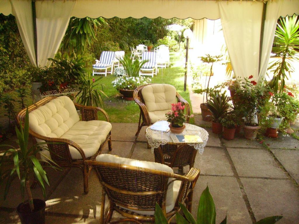 Hotel Villa Rona Форте дей Марми Екстериор снимка